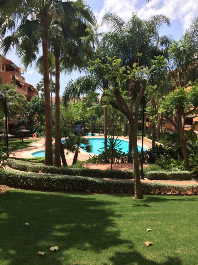 Apartamento Milla De Oro Marbella Bagian luar foto